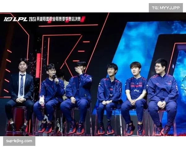 LPL选手赛后发声引发热议,联赛未来发展备受瞩目 LPL选手赛后发声引发热议,联赛未来发展备受瞩目