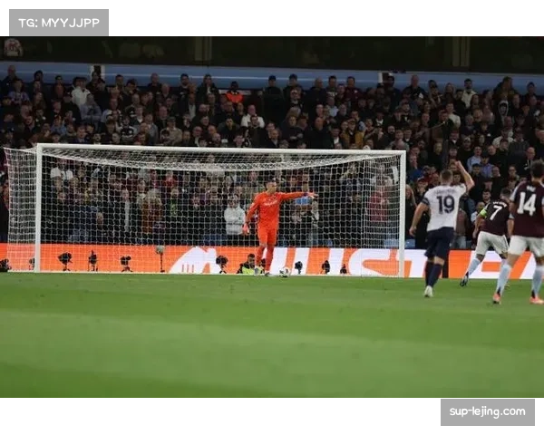 防线伤病潮成博洛尼亚最大变数 斯科鲁普斯基缺阵影响深远