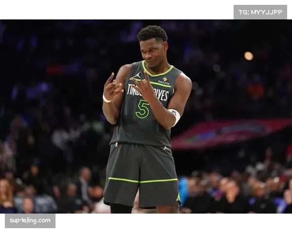 森林狼45胜28负位列第五 爱德华兹复出在即或改变附加赛格局 森林狼45胜28负位列第五 爱德华兹复出在即或改变附加赛格局